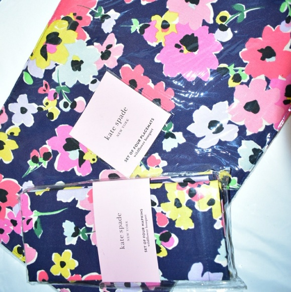 KATE SPADE PLACEMATS AND NAPKIN SET NWT - Picture 4 of 7